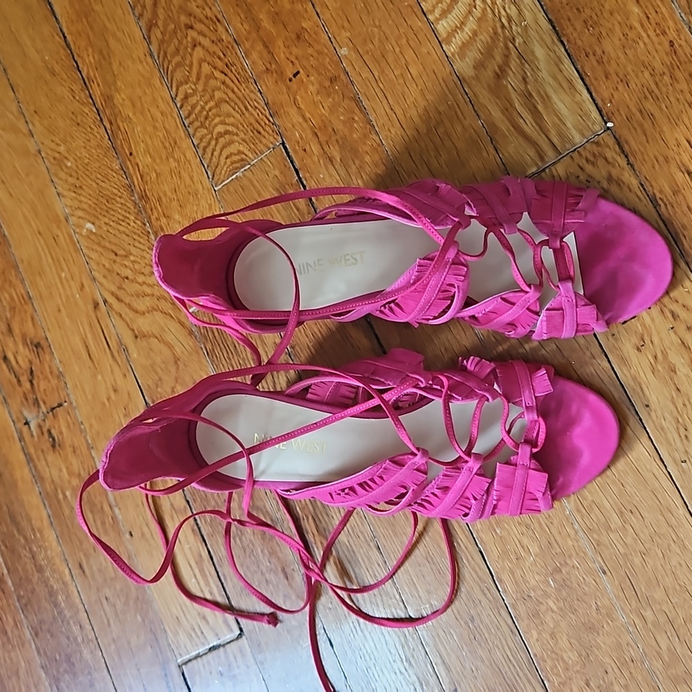 Nine west lace up hot pink size 7 sandals